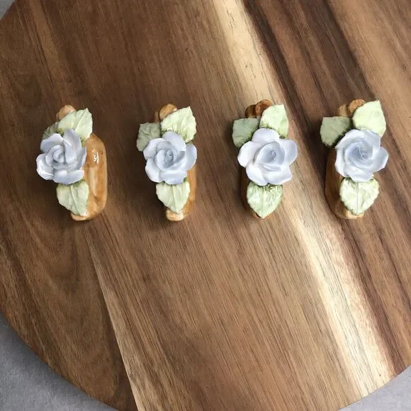 Set 4 Vintage Pia Bone China RPA Napkin Rings Holders Pale Blue Rose Flower 1985 - Picture 2 of 9